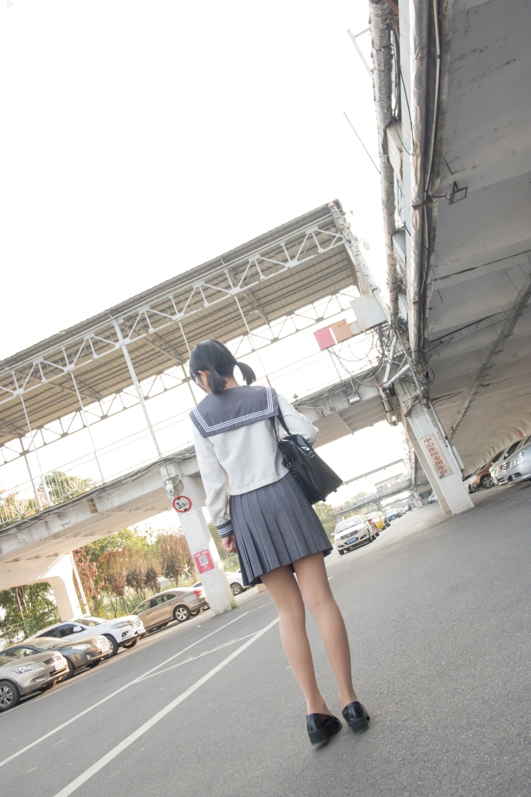 森萝财团《BETA-009》主题写真：44张全套美图