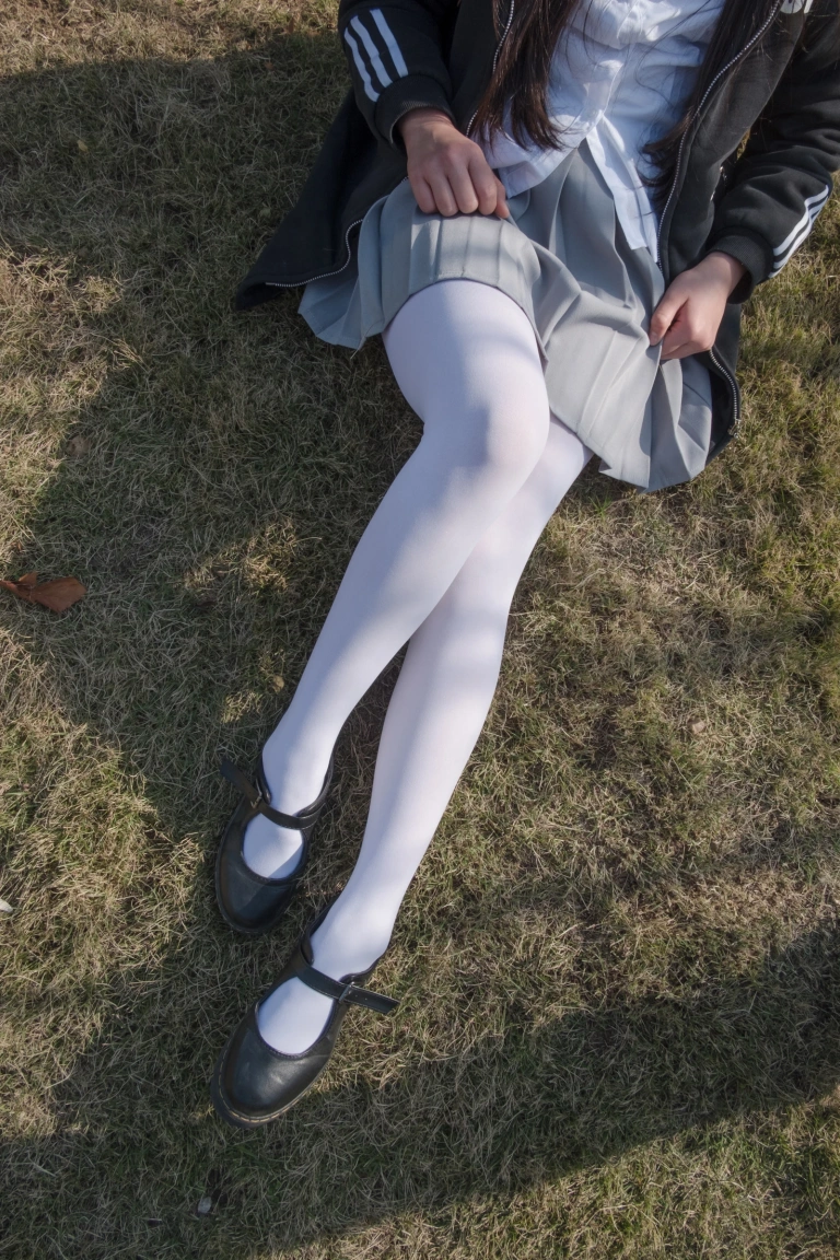 森萝财团《BETA-012》主题写真：63张全套美图
