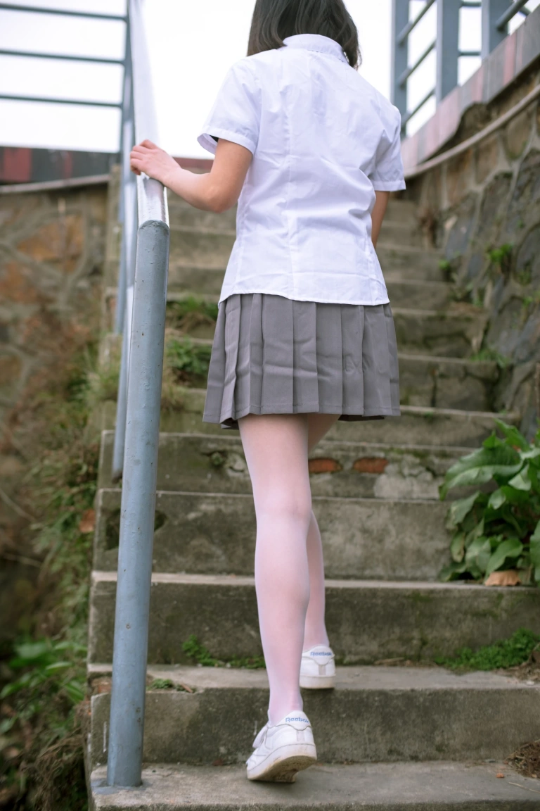 森萝财团《BETA-014》主题写真：85张全套美图