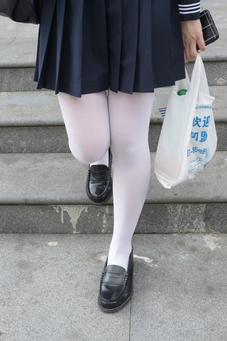 森萝财团《BETA-017》主题写真：83张全套美图