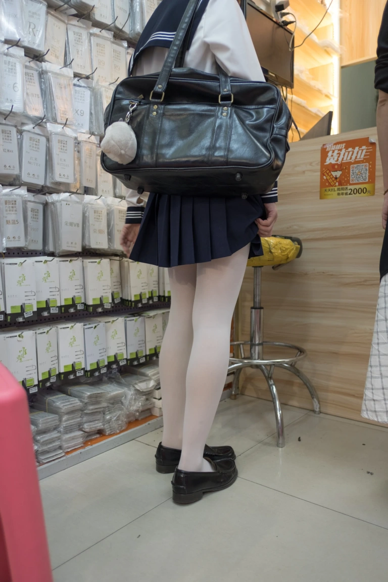 森萝财团《BETA-017》主题写真：83张全套美图
