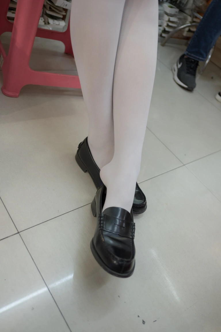 森萝财团《BETA-017》主题写真：83张全套美图