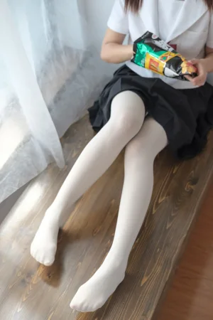 森萝财团《BETA-028》主题写真：60张全套美图