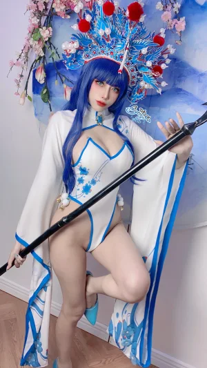 Byoru《Paimei HD》主题写真：41张全套美图，含9个视频