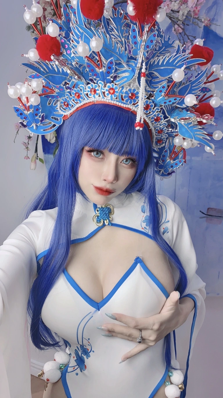 Byoru《Paimei HD》主题写真：41张全套美图，含9个视频
