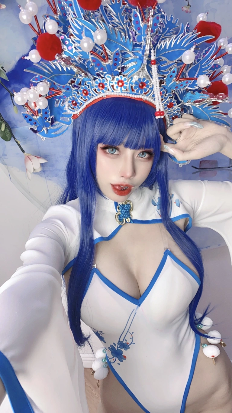 Byoru《Paimei HD》主题写真：41张全套美图，含9个视频