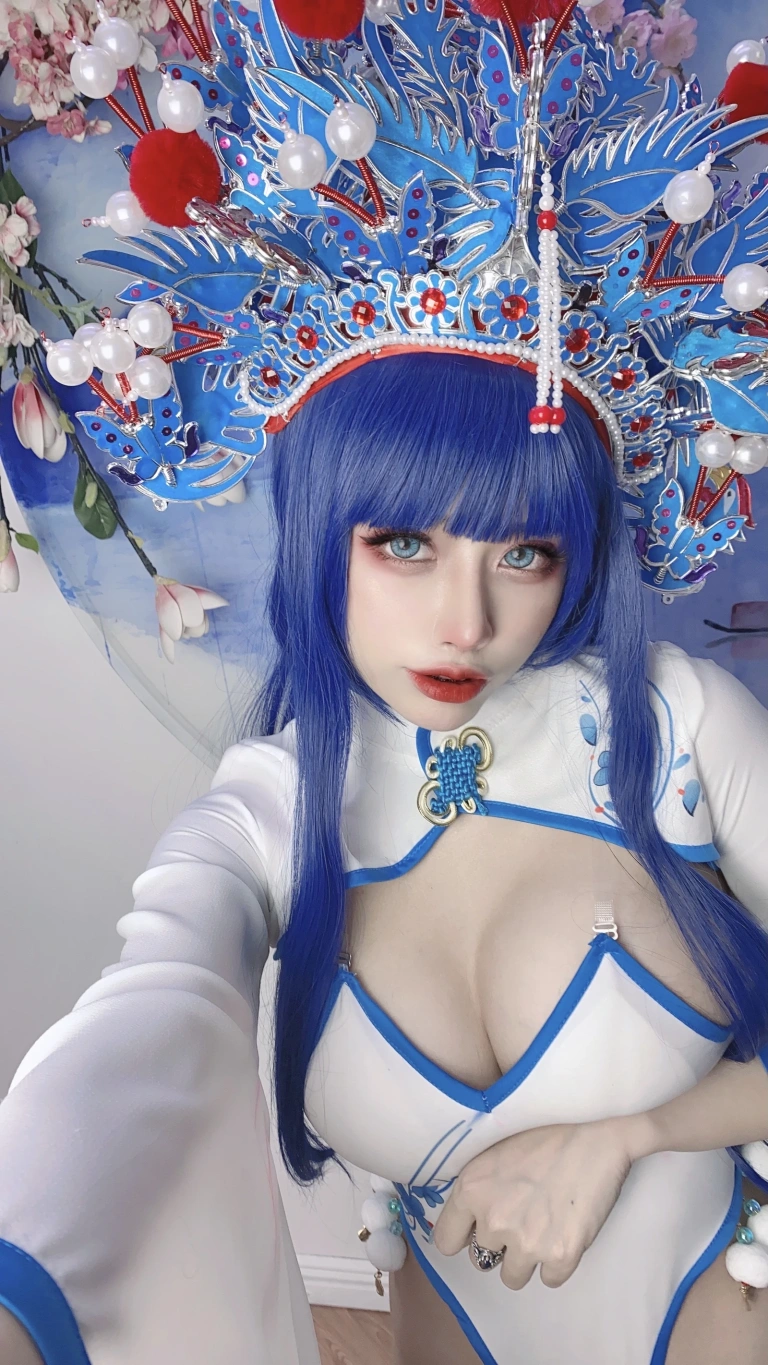 Byoru《Paimei HD》主题写真：41张全套美图，含9个视频