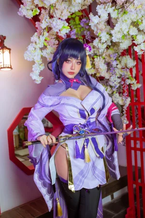 Byoru《Raiden Shogun》主题写真：72张全套美图，含4个视频
