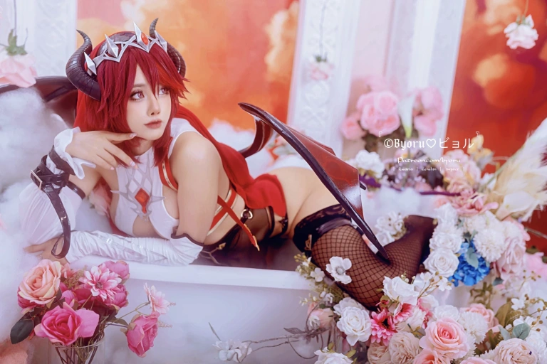 Byoru《Rosaria》主题写真：33张全套美图