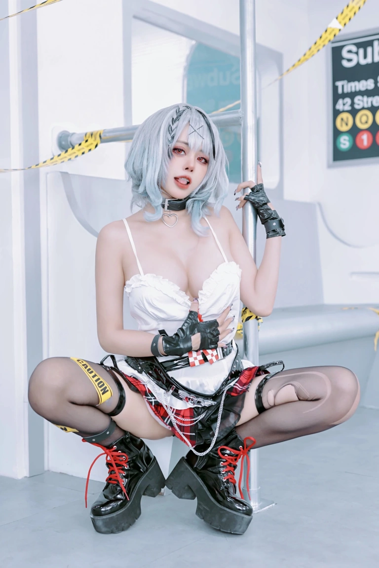 Byoru《Sakamata Chloe》主题写真：90张全套美图，含1个视频