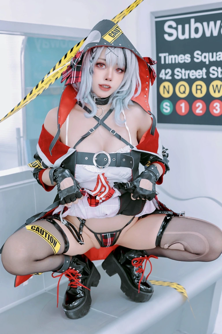 Byoru《Sakamata Chloe》主题写真：90张全套美图，含1个视频
