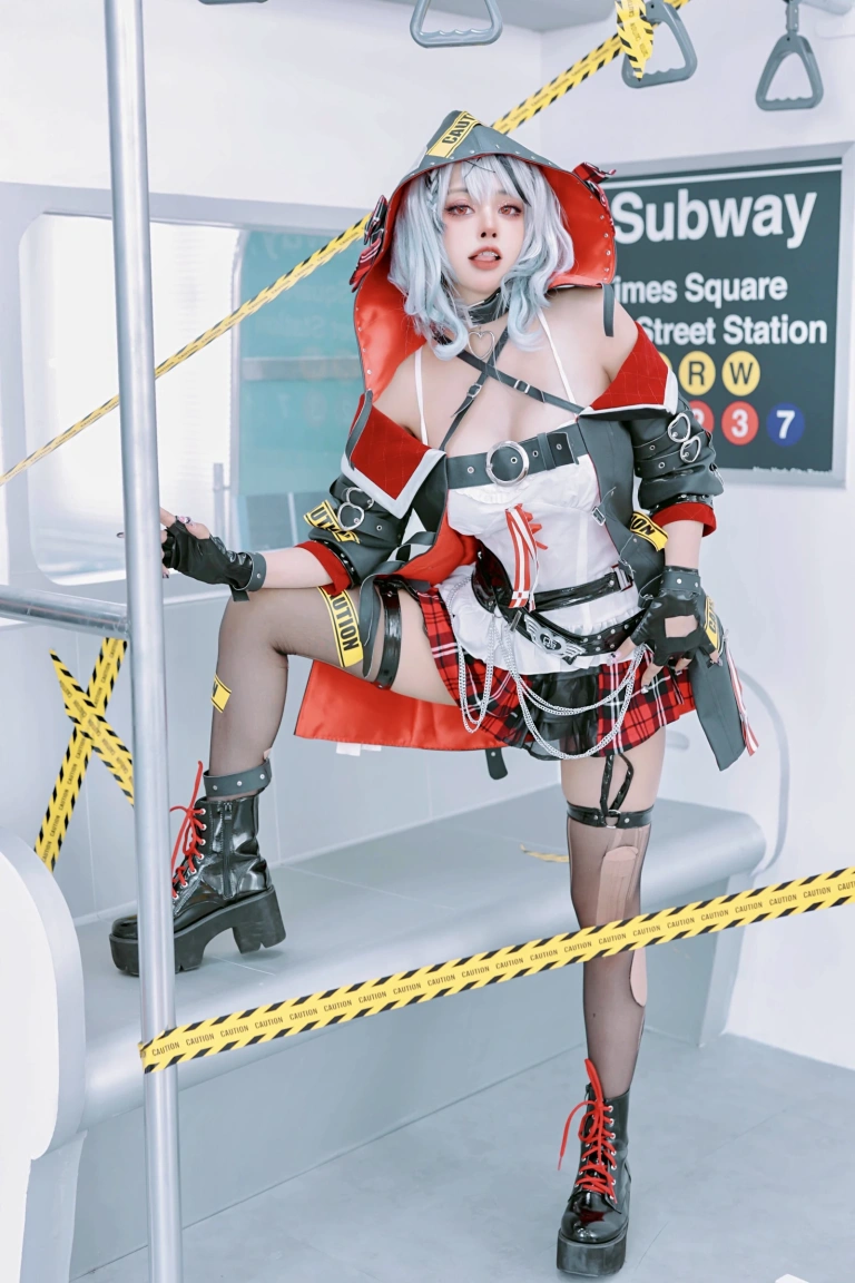 Byoru《Sakamata Chloe》主题写真：90张全套美图，含1个视频