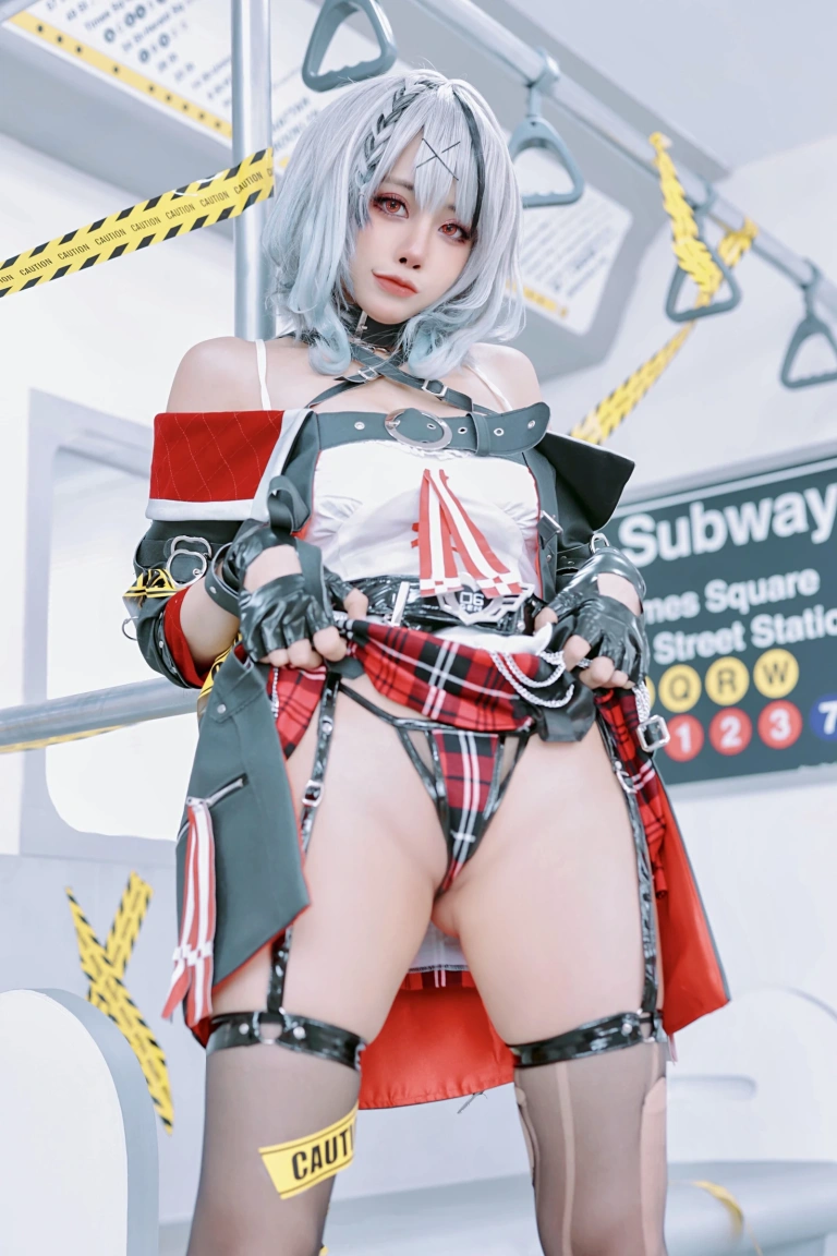 Byoru《Sakamata Chloe》主题写真：90张全套美图，含1个视频