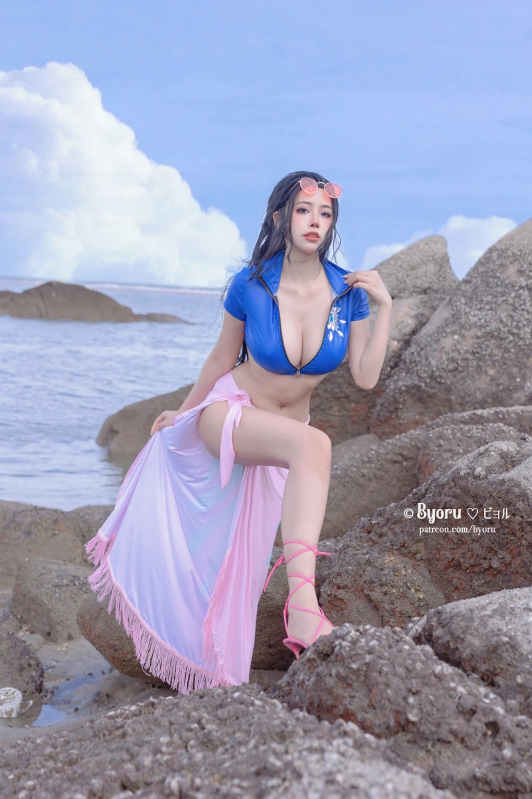 Byoru《Nico Robin》主题写真：30张全套美图