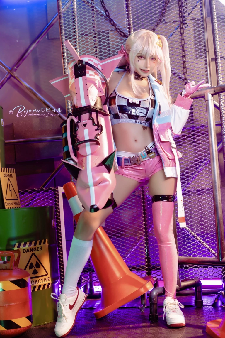 Byoru《Jackal》主题写真：47张全套美图