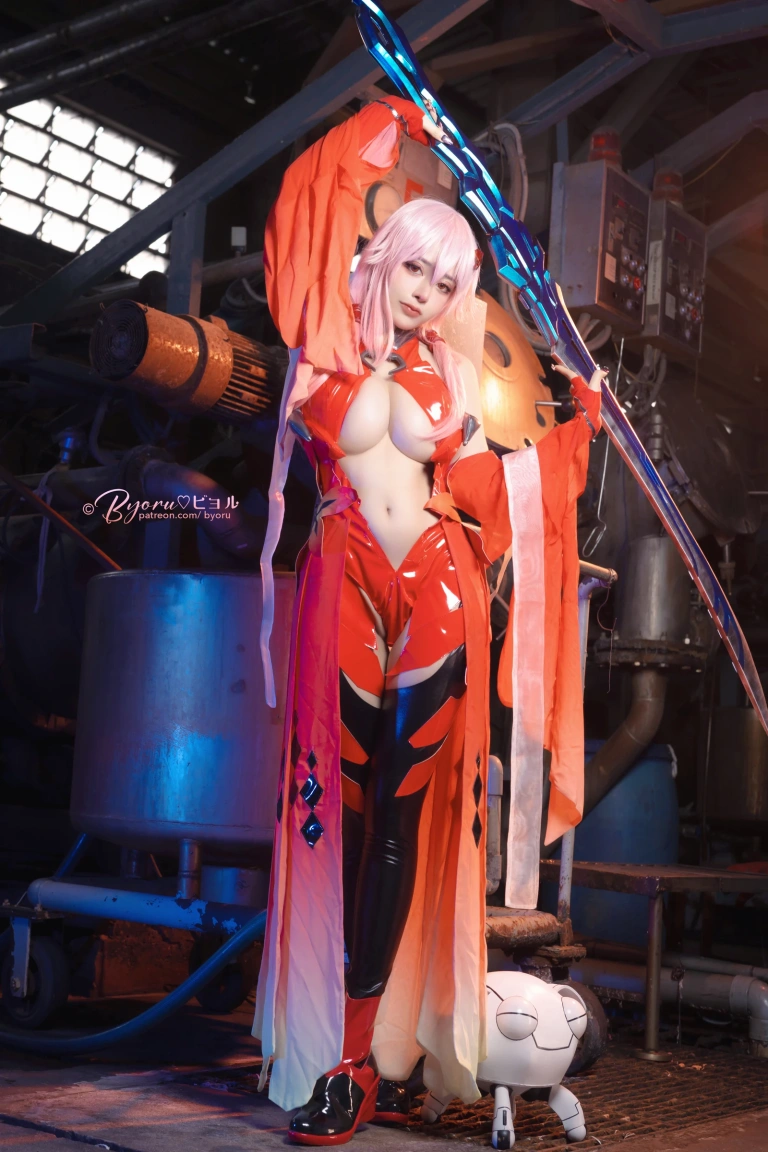 Byoru《Inori》主题写真：43张全套美图，含8个视频