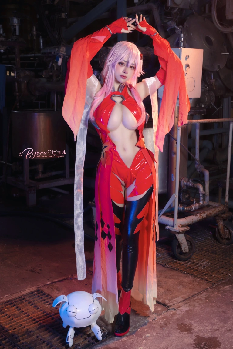 Byoru《Inori》主题写真：43张全套美图，含8个视频