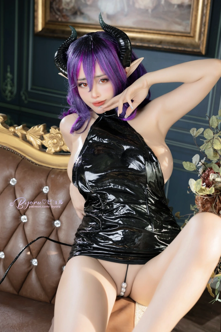 Byoru《Vermeil》主题写真：48张全套美图，含7个视频