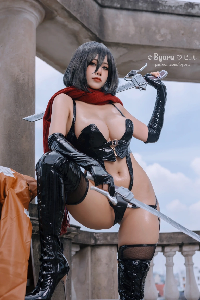 Byoru《Mikasa Ackerman（Attack on Titan）Full Set》主题写真：41张全套美图，含5个视频