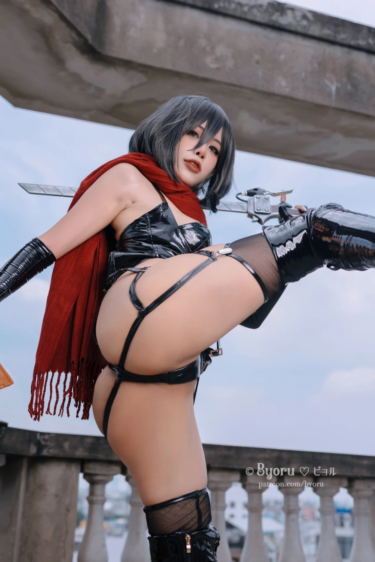 Byoru《Mikasa Ackerman（Attack on Titan）Full Set》主题写真：41张全套美图，含5个视频