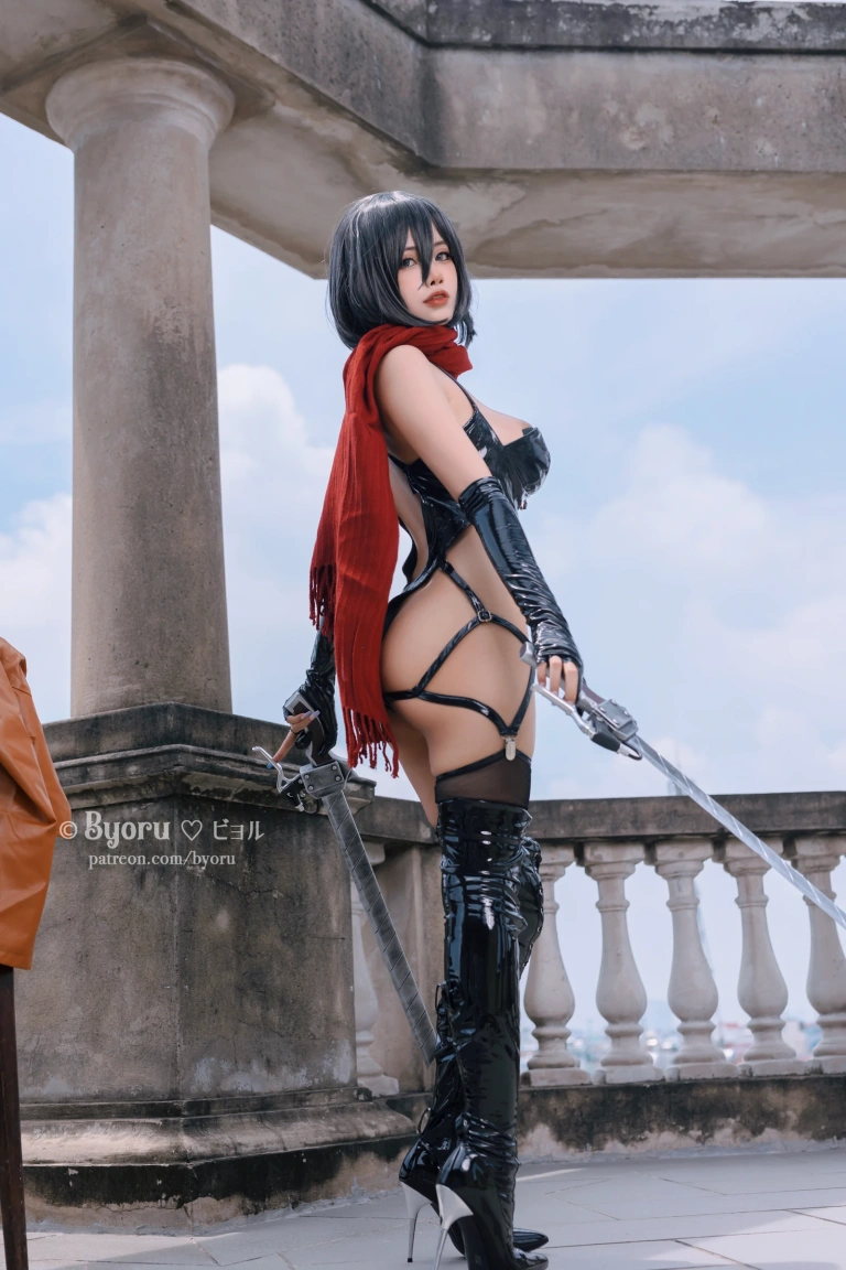 Byoru《Mikasa Ackerman（Attack on Titan）Full Set》主题写真：41张全套美图，含5个视频