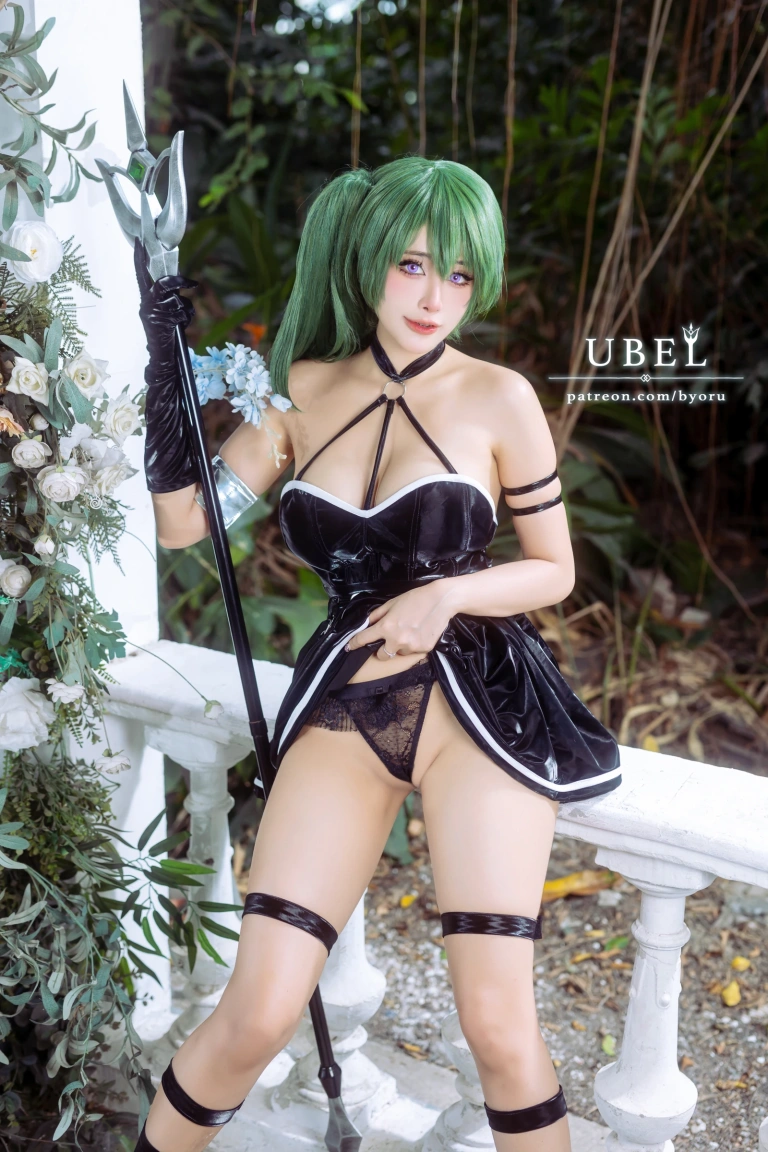 Byoru《Ubel》主题写真：62张全套美图，含12个视频