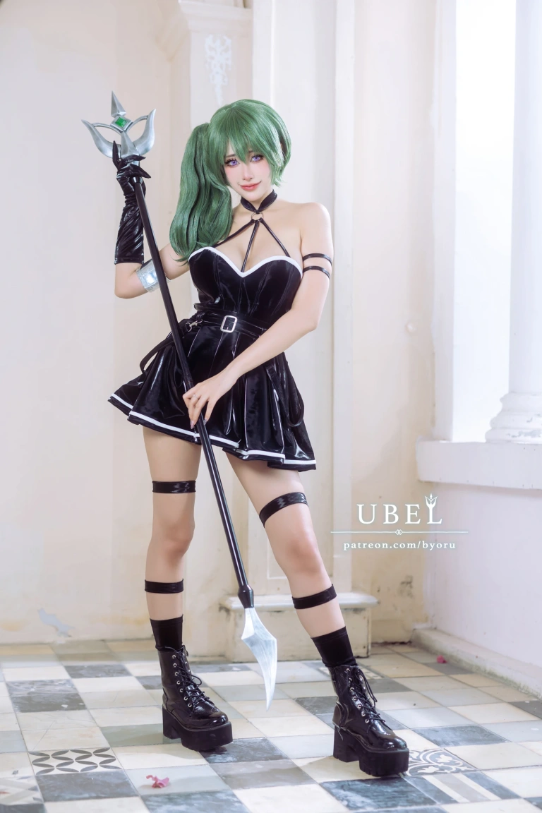 Byoru《Ubel》主题写真：62张全套美图，含12个视频