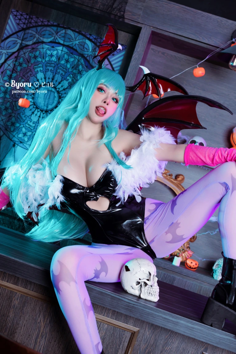 Byoru《Morrigan ✧Darkstarkers✧》主题写真：45张全套美图，含4个视频