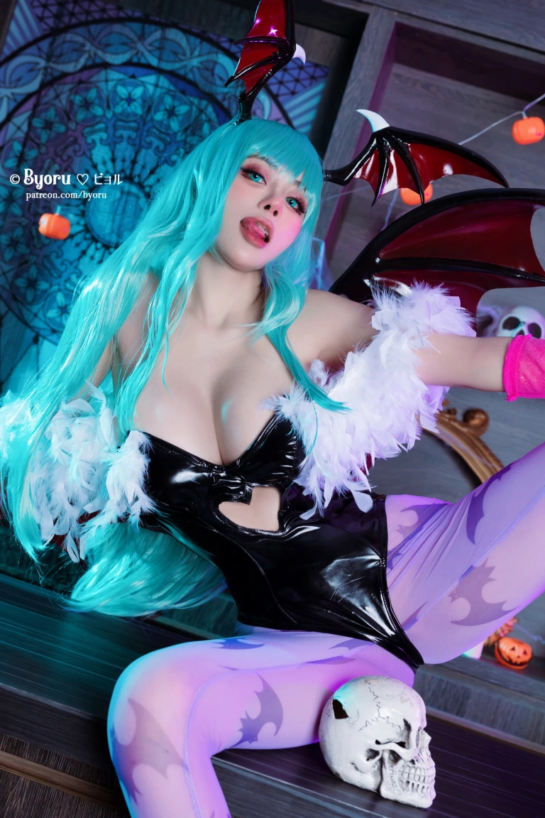 Byoru《Morrigan ✧Darkstarkers✧》主题写真：45张全套美图，含4个视频