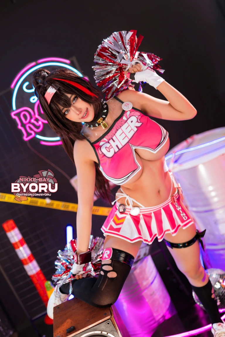 Byoru《NIKKE Bay》主题写真：58张全套美图，含15个视频
