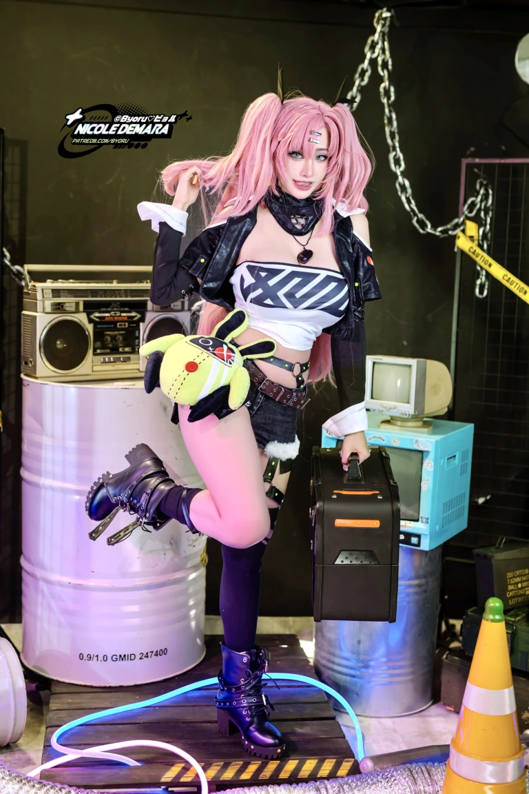 Byoru《Nicole Demara》主题写真：58张全套美图，含15个视频