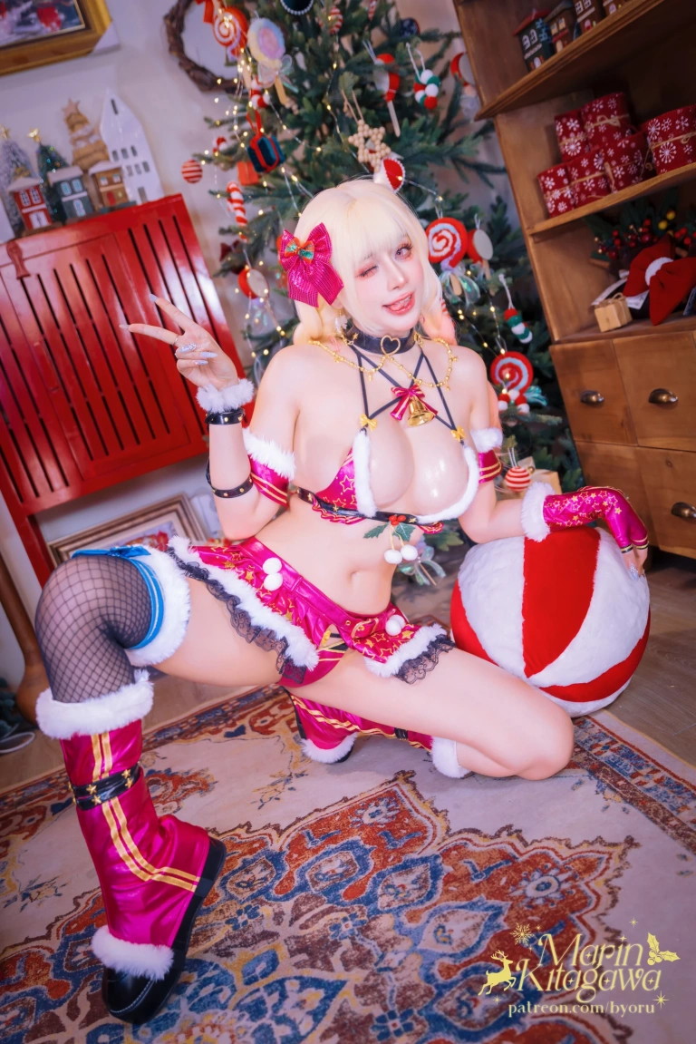 Byoru《Xmas Marin》主题写真：65张全套美图，含29个视频