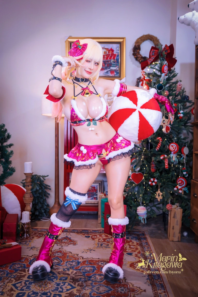 Byoru《Xmas Marin》主题写真：65张全套美图，含29个视频