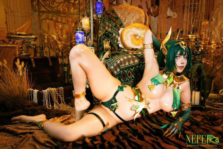 Byoru《原神 奈芙尔》主题写真：64张全套美图，含24个视频
