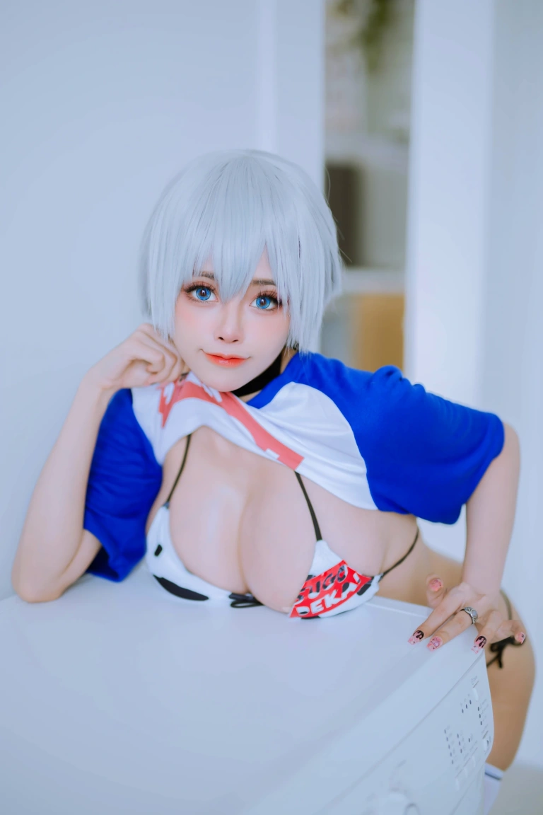 Byoru《Uzaki》主题写真：37张全套美图，含9个视频