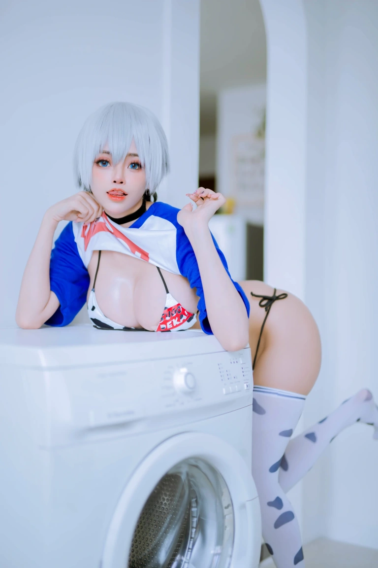 Byoru《Uzaki》主题写真：37张全套美图，含9个视频