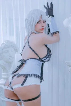 Byoru《Kainé（NieR）》主题写真：44张全套美图，含10个视频