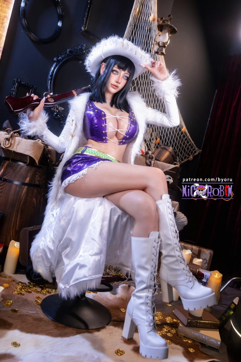 Byoru《Nico Robin – One Piece》主题写真：83张全套美图，含30个视频