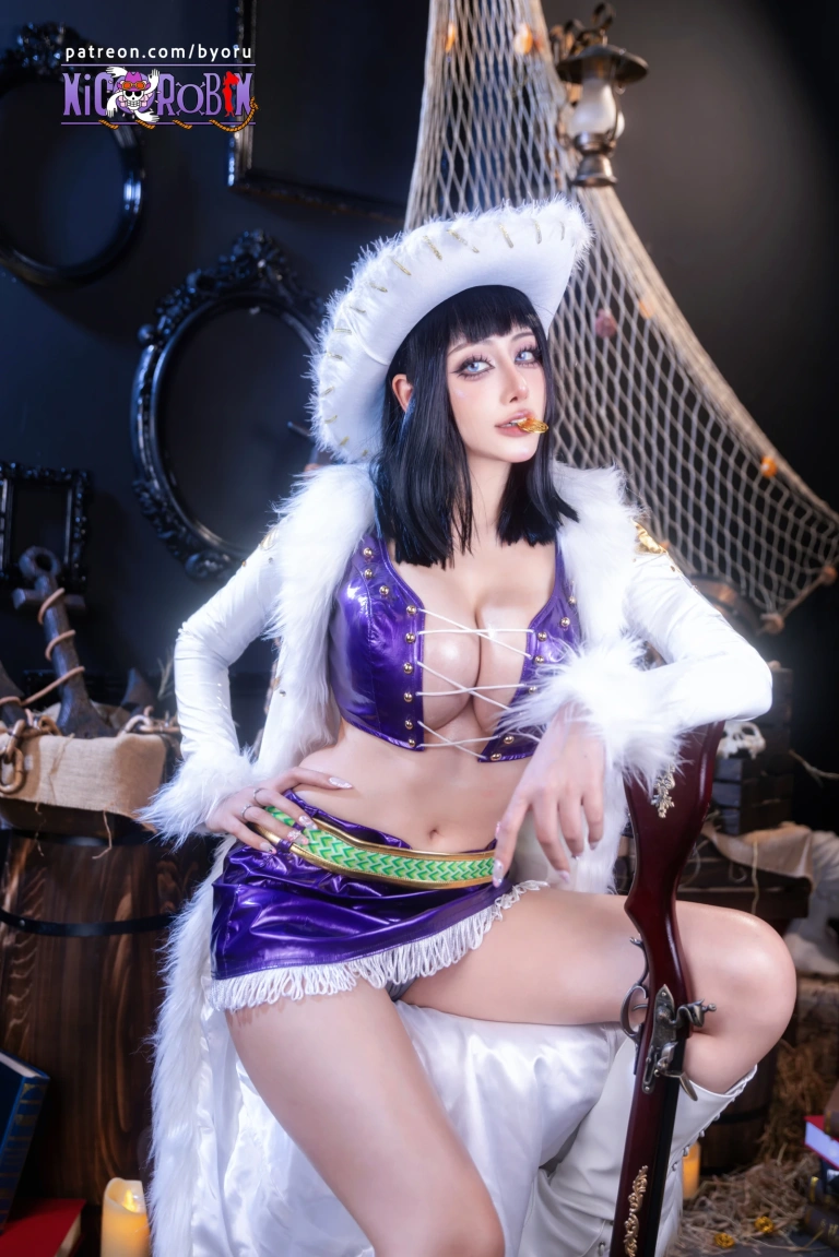 Byoru《Nico Robin – One Piece》主题写真：83张全套美图，含30个视频