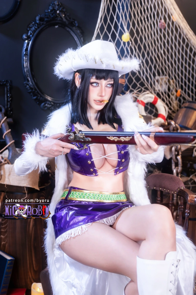 Byoru《Nico Robin – One Piece》主题写真：83张全套美图，含30个视频