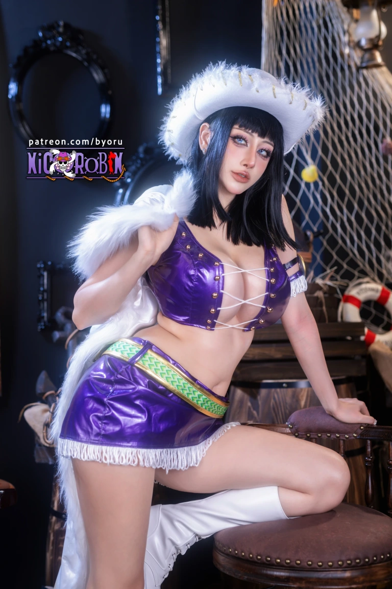 Byoru《Nico Robin – One Piece》主题写真：83张全套美图，含30个视频