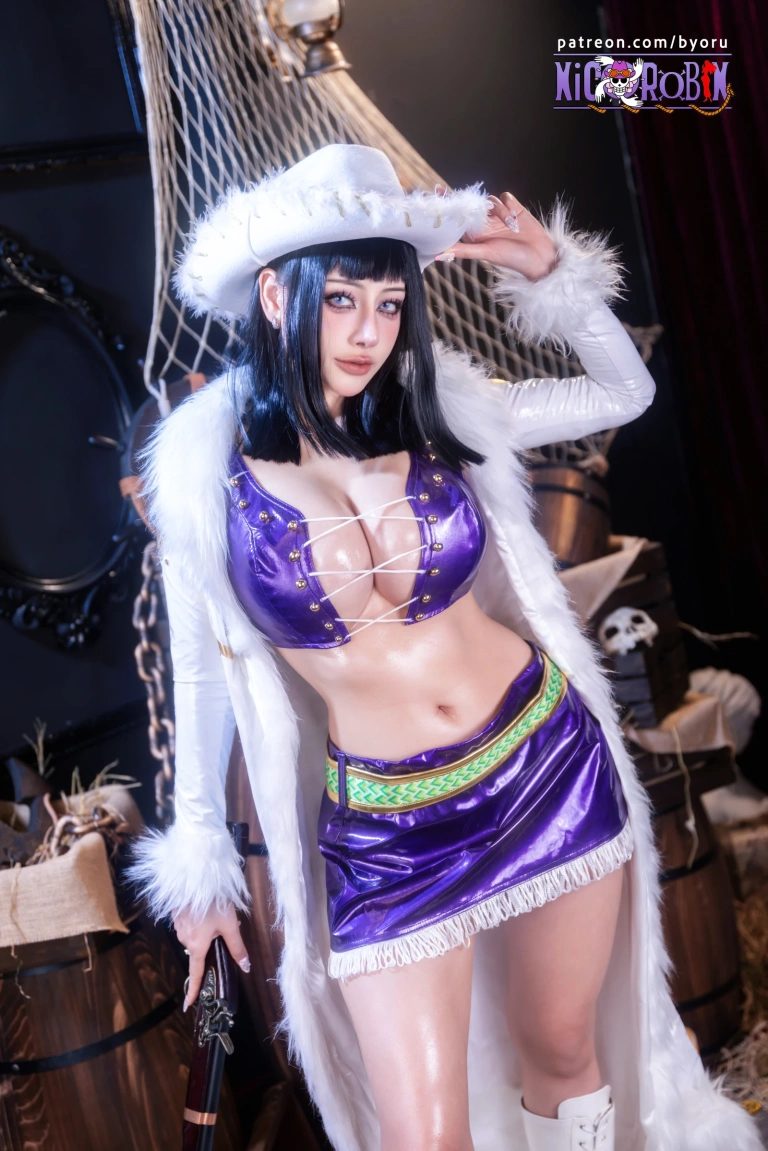 Byoru《Nico Robin – One Piece》主题写真：83张全套美图，含30个视频