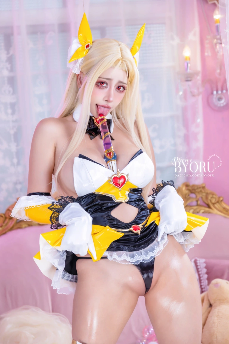 Byoru《Olivier Retired Legend [62P22V-2.51GB]》主题写真：62张全套美图，含22个视频