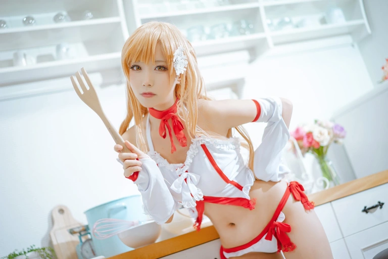 切切celia《亚丝娜睡衣》主题写真：24张全套美图