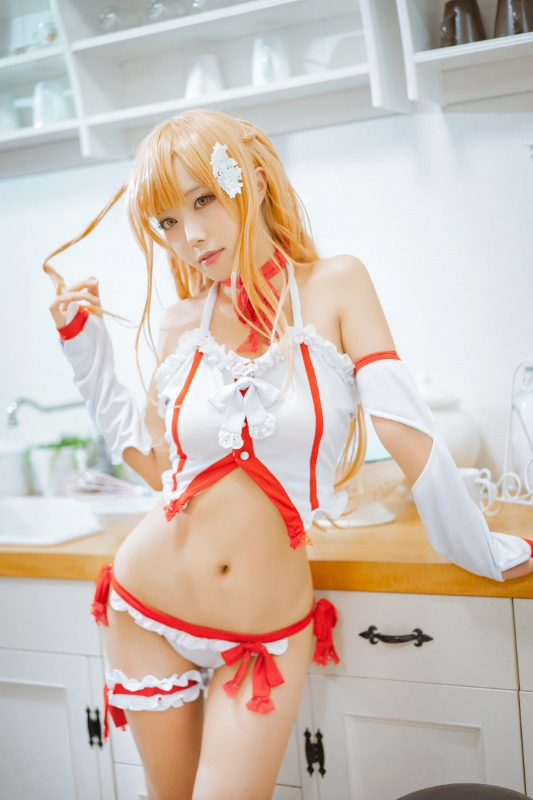 切切celia《亚丝娜睡衣》主题写真：24张全套美图
