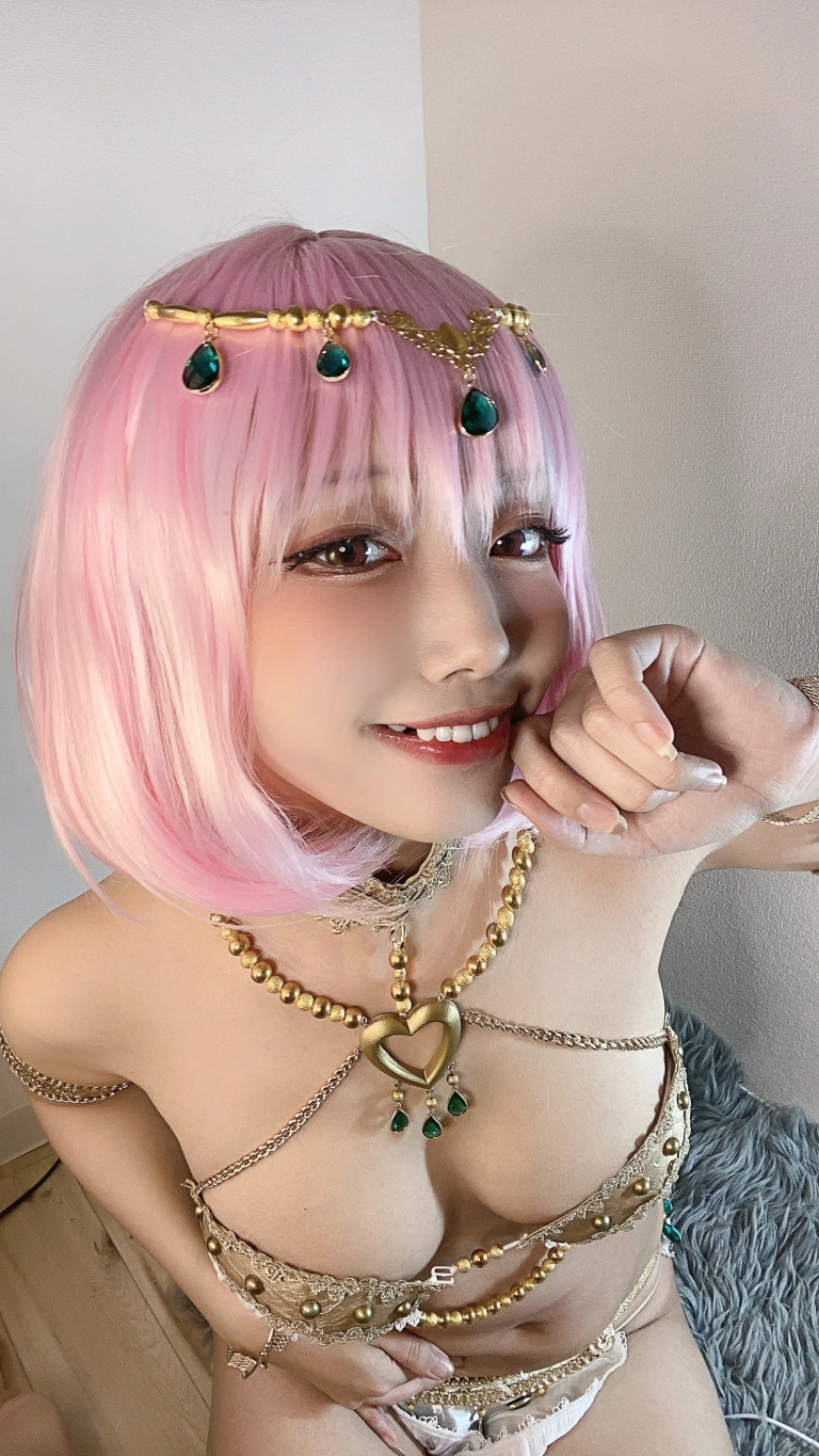 切切celia《印度风》主题写真：14张全套美图