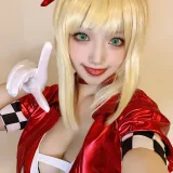 切切celia《尼禄赛车》主题写真：14张全套美图