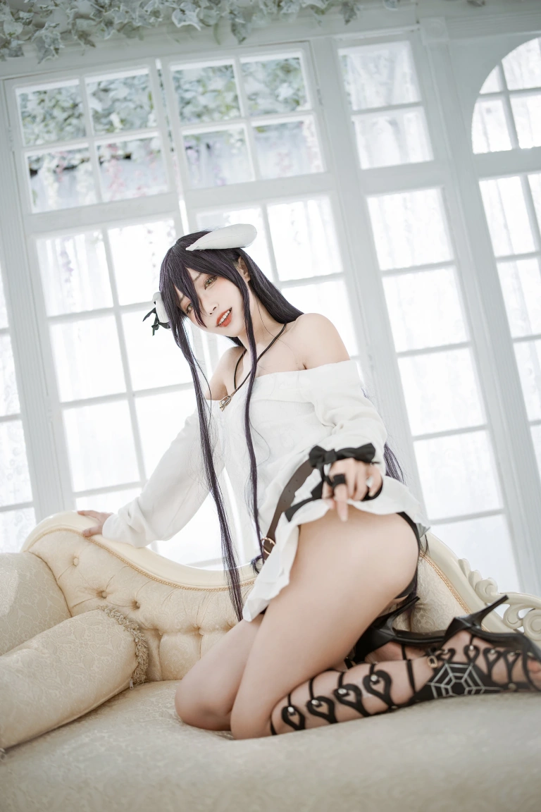 切切celia《雅儿贝德》主题写真：39张全套美图