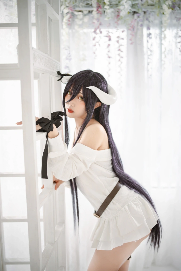 切切celia《雅儿贝德》主题写真：39张全套美图