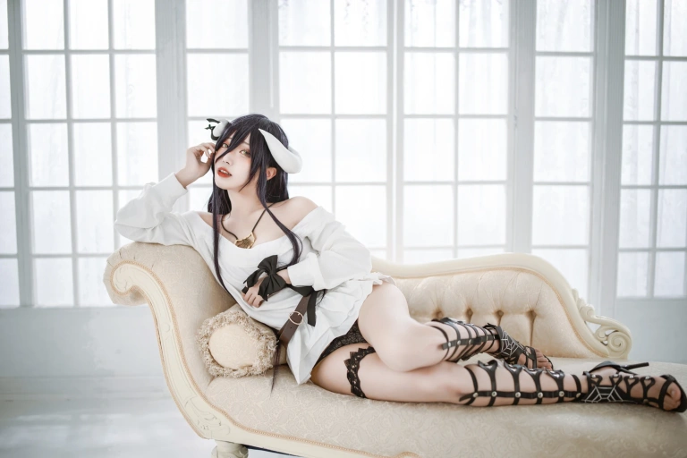 切切celia《雅儿贝德》主题写真：39张全套美图